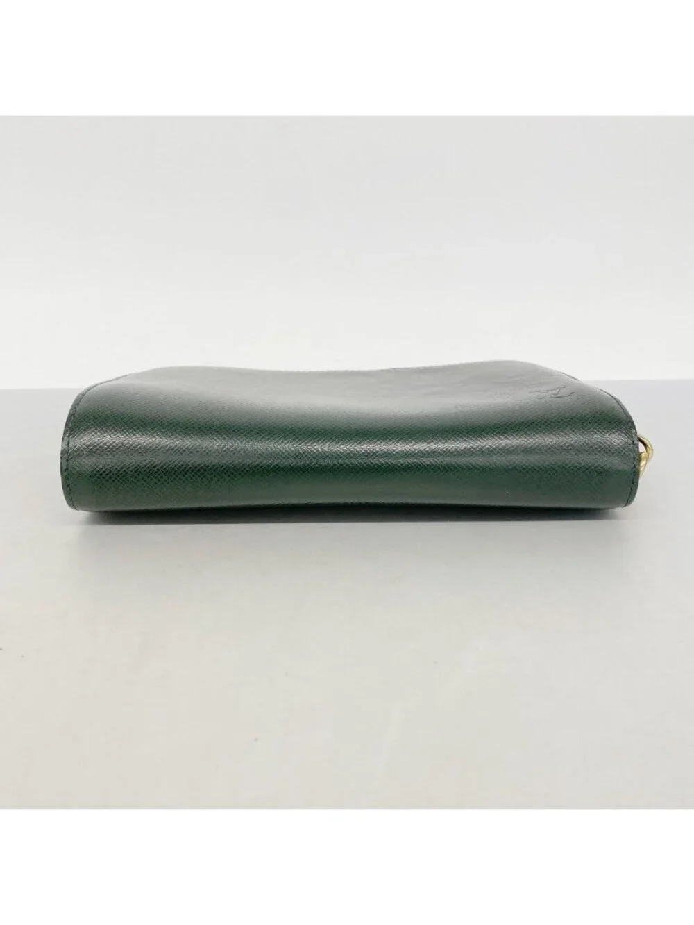 Louis Vuitton Clutch Taiga Baikal Epi